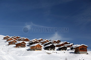 Belalp  Schweiz  Ferienhaeuser im Schnee