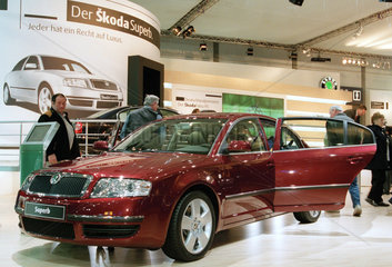 Skoda zeigt das Modell Superb auf der Automesse AMI in Leipzig