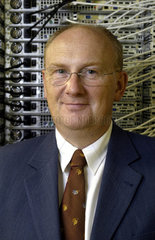 Dr.-Ing. Gerhard Hergenroeder  Chef Rechenzentrums