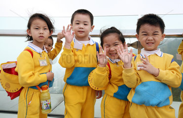 Hong Kong  China  froehliche Kinder