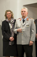 General Volker Wieker + Frau