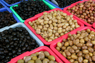 Oliven auf dem Wochenmarkt