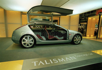 Ein Conceptcar Modell Talisman von Renault