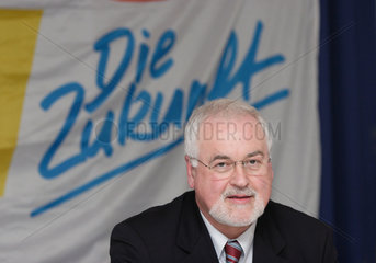 Spitzenkandidat Peter Harry Carstensen (CDU) in Kiel