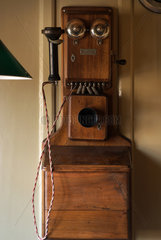 Zuerich  Schweiz  ein alter  historischer Telefonapparat