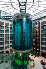 Berlin  Aquarium im Hotel Radisson im Dom-Aquaree
