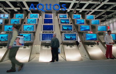 Sharp zeigt Aquos Plasmabildschirme auf der IFA