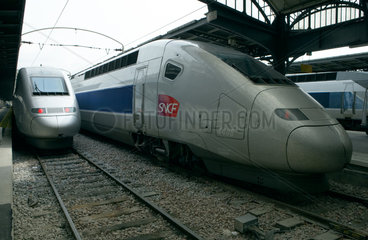 Paris  zwei TGV POS