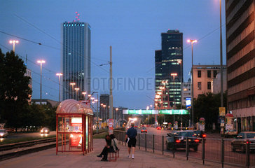 Strassenbahnhaltestelle im Stadtzentrum von Warschau