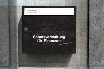 Berlin  Deutschland - Briefkasten der Senatsverwaltung fuer Finanzen