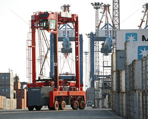 Bremerhaven  Deutschland  Container-Terminal in Bremerhaven