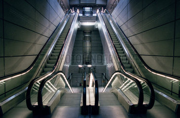 Rolltreppen der neu gebauten Metro in Kopenhagen