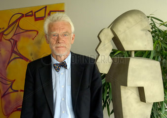 Prof. Dr. Juergen Zoellner  Senator fuer Jugend und Bildung