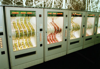 Automaten mit Aepfeln