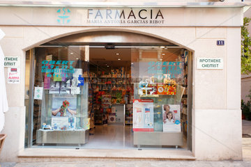 Alcudia  Mallorca  Spanien  eine Apotheke in Alcudia