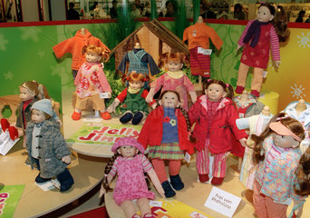 Nuernberg  Spielwarenmesse - Puppen der Firma Sigikid