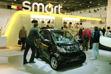 Smart praesentiert sich auf der Messe Auto Mobil International mit seinen Modellen