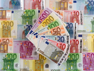 Faecherfoermig liegende Eurogeldscheine
