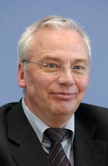 Ulrich Schueller
