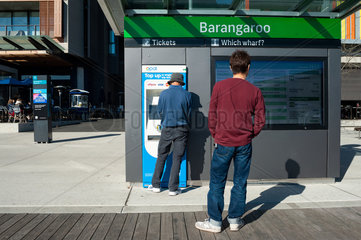 Sydney  Australien  Fahrscheinautomat fuer Faehre in Barangaroo South