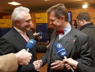 Kubicki  FDP  und Stegner  SPD  bei der Wahlparty