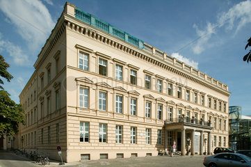 Berlin  Palais am Festungsgraben
