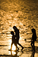 Andalusien  Kinder am Strand