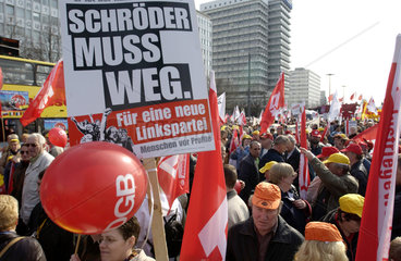 DGB Demonstration gegen den Sozialabbau in Berlin