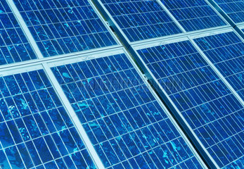 Sonnenkollektoren zur Solarstromgewinnung