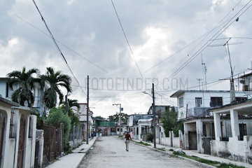 Havanna  Kuba  die Strasse eines Wohnviertels in Havanna