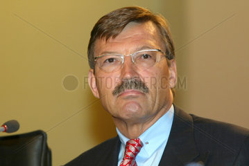 Dr. Hans-Joachim Koerber  Vorstandsvorsitzender Metro AG