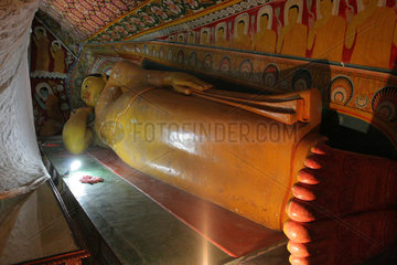Galle  Sri Lanka  liegender Buddha im Tempel Yatagala Raja Maha Viharaya