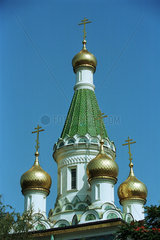 Vergoldete Kuppeln der Russischen Kirche St. Nikolai (Sv. Nikolai) in Sofia