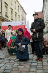 Polen  Poznan - Aufmarsch nationalkatholischer Christen unter dem Motto Rosenkranz-Kreuzzug fuer die Heimat