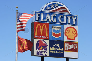 Lodi  USA  Werbeschild der Flag City