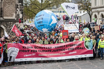 Demo zur UN-Klimakonferenz Bonn 2017