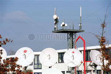 Hannover  Deutschland  Satelliten- und Mobilfunkantennen