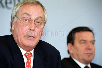 Dieter Schulte (DGB) + Gerhard Schroeder (SPD)