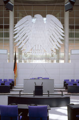 Berlin  Bundesadler im Parlament im Reichstag