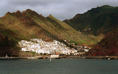 Santa Cruz de Tenerife  Teneriffa  Spanien  Siedlung an der Kueste