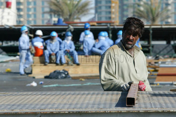 Arbeiter auf einer Baustelle in Dubai