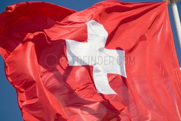 Frankreich  wehende Schweizer Nationalflagge