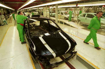 Autoproduktion bei Opel in Spanien