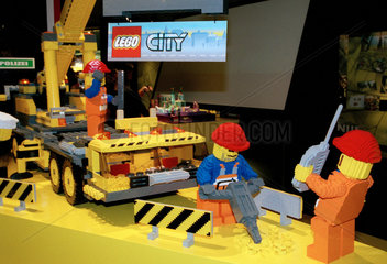 Nuernberg  Spielwarenmesse - LEGO zeigt seine Produkte