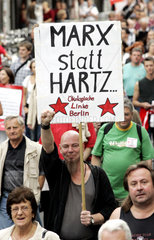 Montagsdemonstration in Berlin gegen Hartz IV