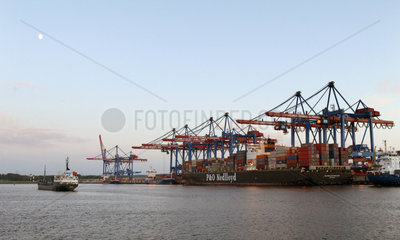 Hamburg  der Containerhafen der Hansestadt