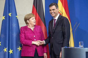 Merkel + Sanchez