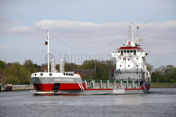 Rendsburg  Deutschland  Frachter Grachtborg auf dem Nord-Ostsee-Kanal