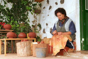 Traditionelles Toepferhandwerk auf Gomera