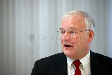 Berlin  Deutschland  Bernd Busemann  Justizminister des Landes Niedersachsen